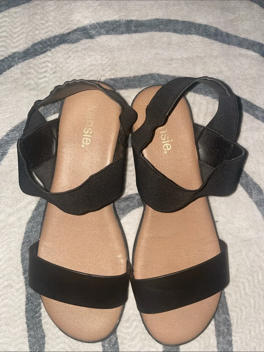 Kensie Black Strap Sandals with Tan Footbed